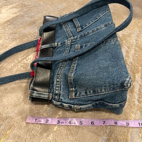 Denim bag made out of real jeans with bandana lining and real belt magnetic clos - Picture 10 of 10